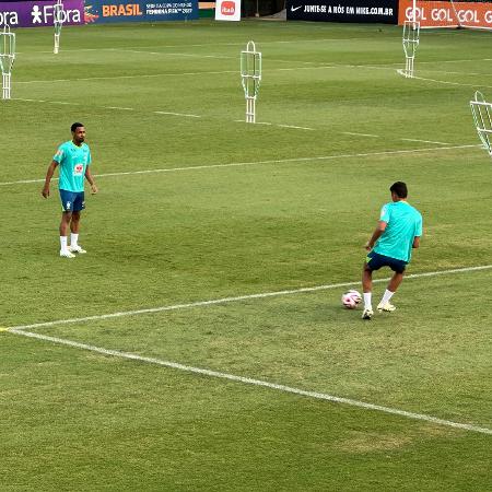 Treino da seleção brasileira conta com promessas do Palmeiras