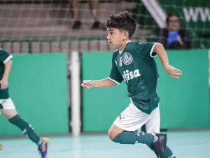 Filho de Dudu impressiona na base do futsal do Palmeiras; veja os lances