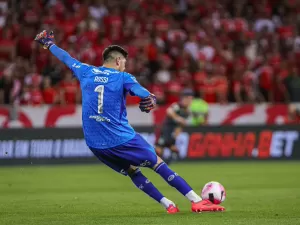 Rossi vê 'grande trabalho' do Flamengo e valoriza não perder antes da final