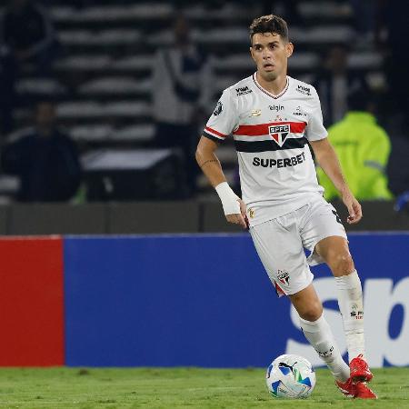 Oscar, meia do São Paulo, pode ser relacionado contra o Palmeiras - Rubens Chiri/Saopaulofc.net