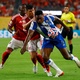 Porto flerta com a vaga, empata contra o Al Ahly, e os dois caem abraçados
