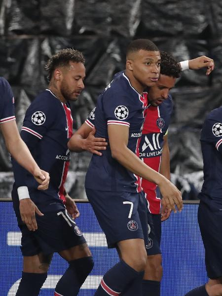 Neymar e Mbappé recebem notas baixas de jornal francês após derrota para o Manchester City na Champions - BENOIT TESSIER/REUTERS