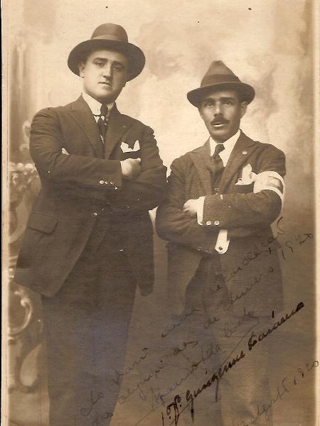 Afrânio da Costa (à esquerda), primeiro medalhista brasileiro - Photo Edward