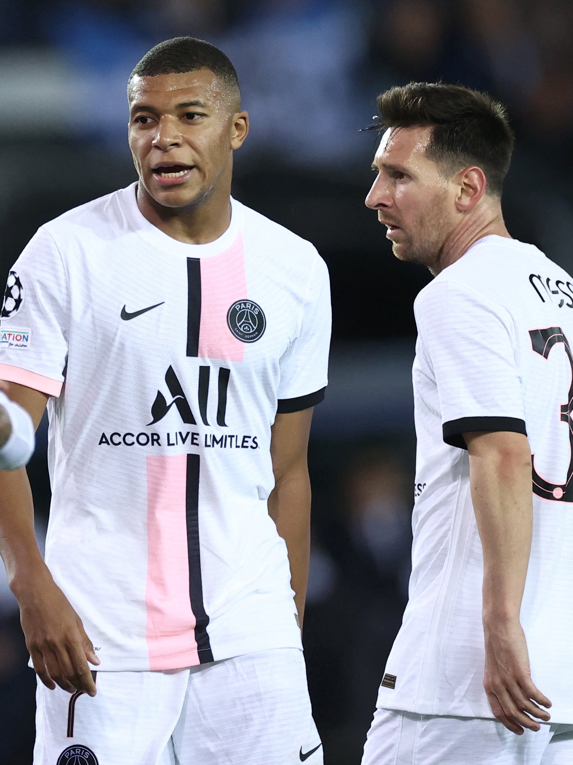 Brugge X Psg Veja Como Foi O 1º Jogo De Messi Neymar E Mbappe Juntos