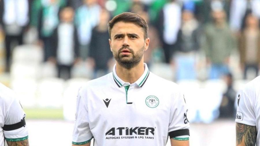 Ahmet Calik, zagueiro do Konyaspor, da Turquia, morreu aos 27 anos - Reprodução/Instagram