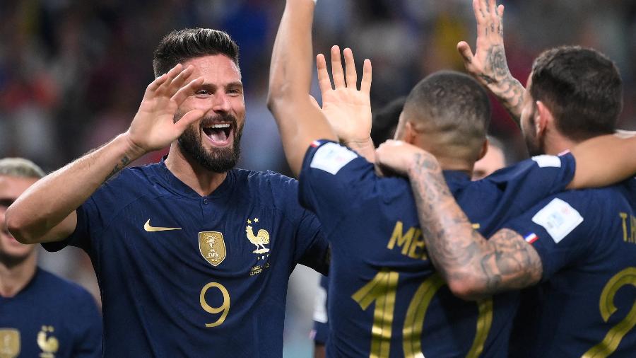 Giroud faz o quarto da França contra a Austrália na Copa do Mundo - FRANCK FIFE / AFP