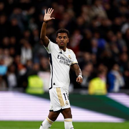 Rodrygo comemora gol pelo Real Madrid contra o Granada