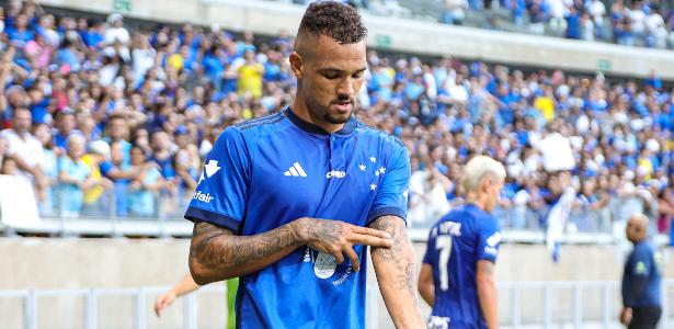 Cruzeiro vence Uberlândia e garante liderança na classificação geral do campeonato.