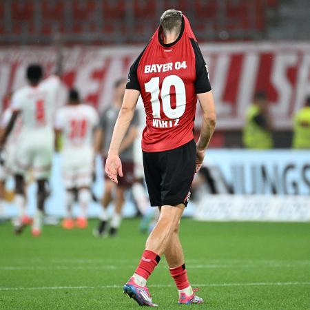 Florian Wirtz, do Bayer Leverkusen, lamenta derrota na Bundesliga