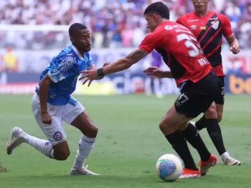 Bahia empata com Athletico nos acréscimos e embola briga por Libertadores