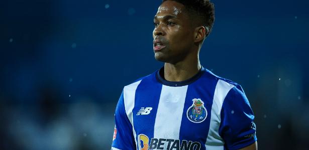 ADAPTAÇÃO SERÁ CRUCIAL! São Paulo tem acordo encaminhado com lateral e quer leva-lo aos EUA