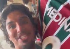 Gabriel Medina ganha camisa do Fluminense e brinca: 