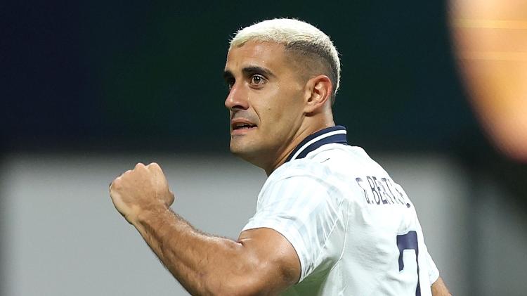 Berterame, do Monterrey, celebra gol sobre o Borussia Dortmund em partida do Mundial Berterame, do Monterrey, celebra gol sobre o Borussia Dortmund em partida do Mundial