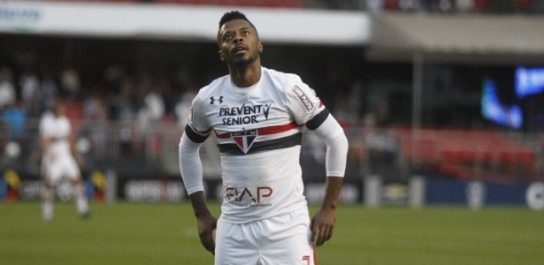 Meia-atacante Michel Bastos também terá que reduzir salário para jogar no Santos  - Rubens Cavallari/Folhapress