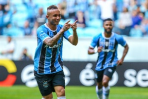 Grêmio vê apagão no segundo tempo em queda para o Palmeiras: Demos mole