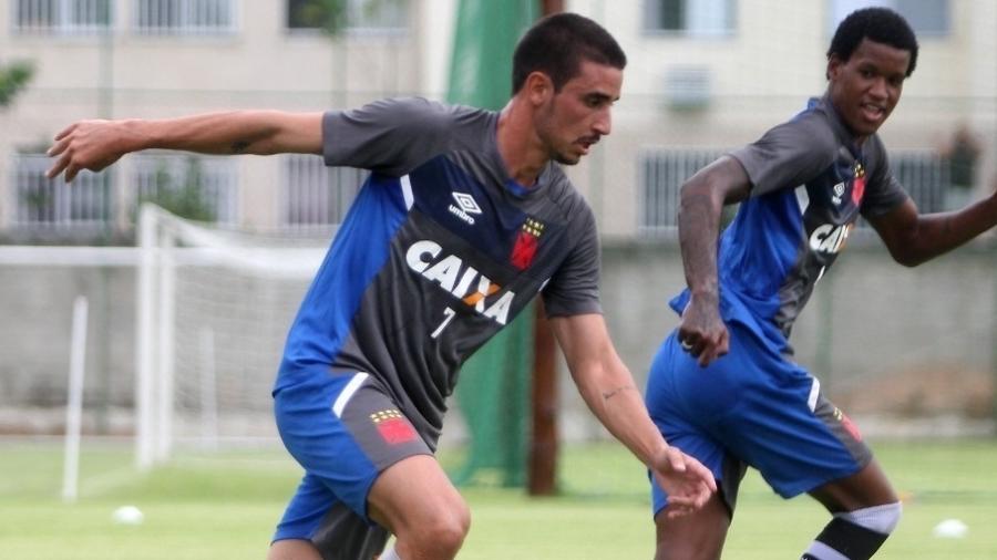 Thiago Galhardo está fora dos planos do Vasco, que vive crise em meio a bons resultados na temporada - 