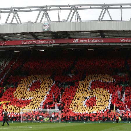 Homenagem da torcida do Liverpool às vítimas da tragédia de Hillsborough - Lee Smith/Reuters