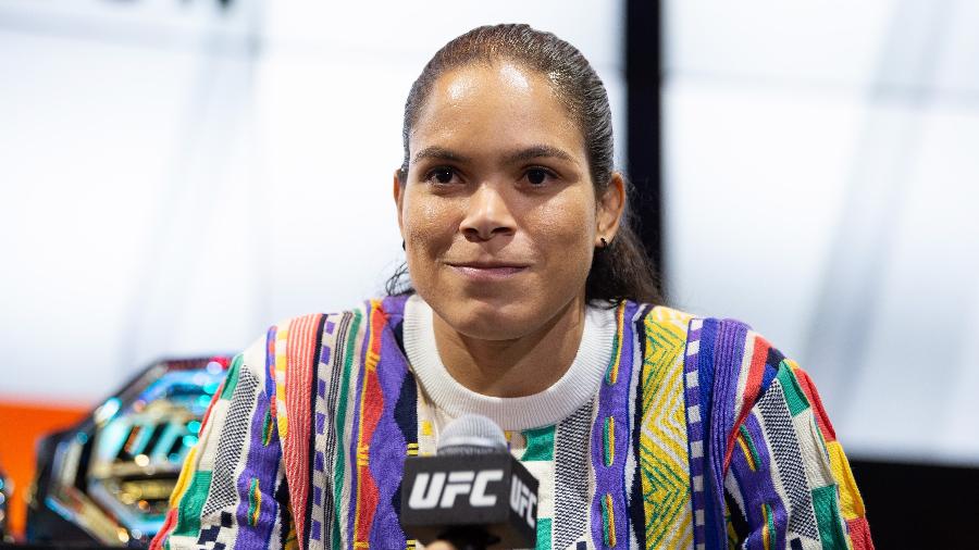 Amanda Nunes em coletiva de imprensa em Las Vegas, nos EUA - Chris Unger/Zuffa LLC via Getty Images