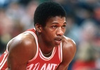 Morre ex-jogador da NBA condenado por agressão sexual a criança de 8 anos