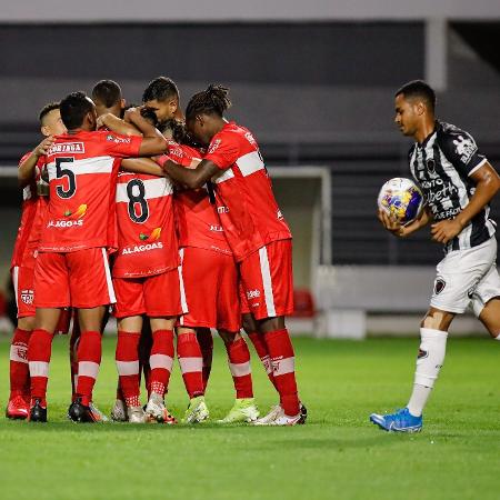 CRB e Botafogo-PB pela Copa do Nordeste - Celio Junior/AGIF