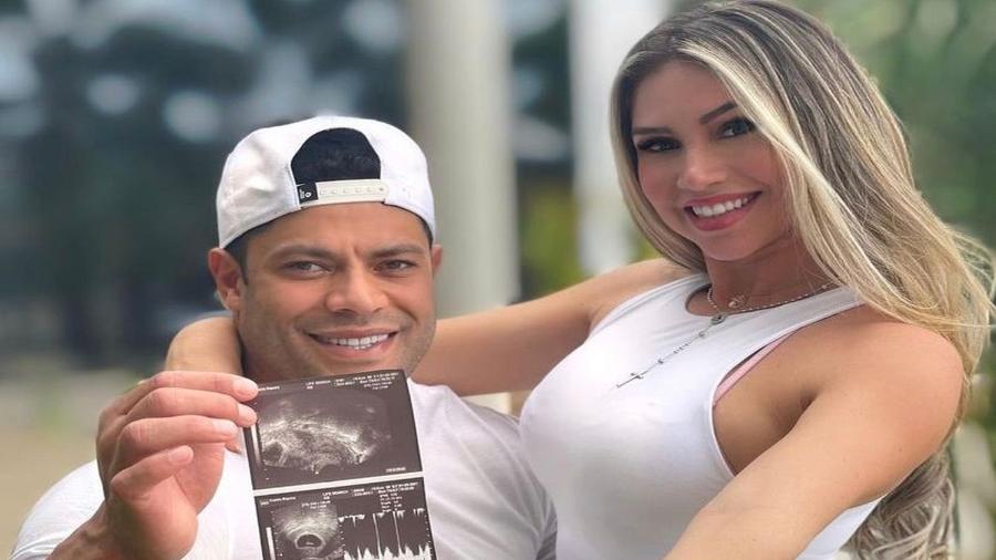 Hulk anunciou a gravidez da esposa Camila neste sábado, dia em que o Galo encara o Sport, no Mineirão - Arquivo Pessoal/Instagram