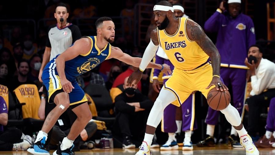 Curry ofusca LeBron e Warriors superam Lakers na abertura da temporada da  NBA