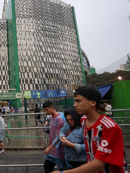 Torcedores do São Paulo chegam ao Allianz Parque para jogo entre São Paulo e Água Santa pelo Paulistão -  NEWTON MENEZES/FUTURA PRESS/ESTADÃO CONTEÚDO