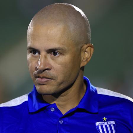 Ex-treinador do sub-20 do São Paulo ficou no clube catarinenses por 18 jogos - Marcello Zambrana/AGIF
