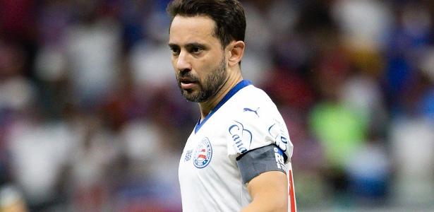 Everton Ribeiro passa por cirurgia na coluna e pode ter passagem pelo Bahia abreviada