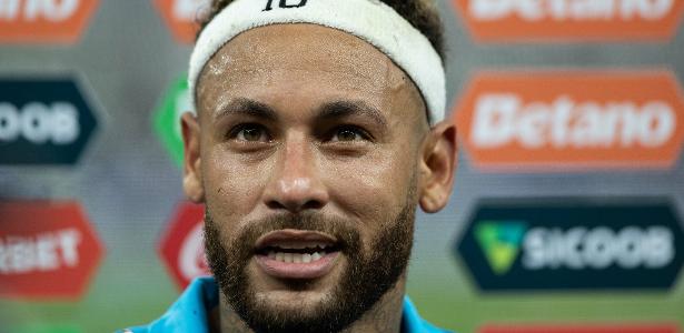 Neymar explica faixinha estilo Memphis durante Corinthians x Santos