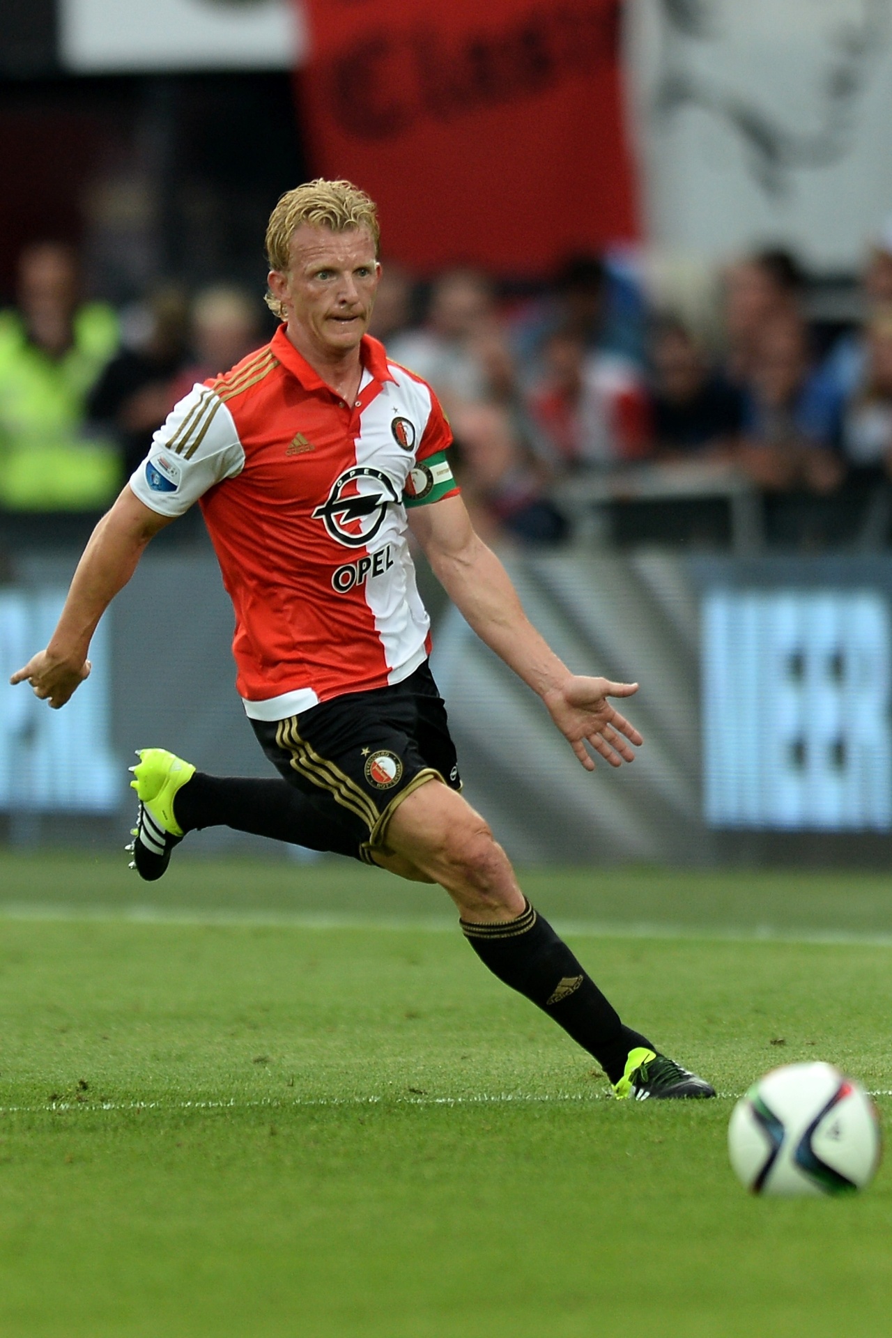Kuyt em ação pelo Feyenoord em 2015 - Getty Images