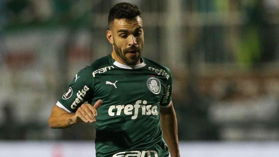 Bruno Henrique, volante do Palmeiras, lesionou o pé direito durante a eliminação do time na Libertadores - Cesar Greco/SE Palmeiras