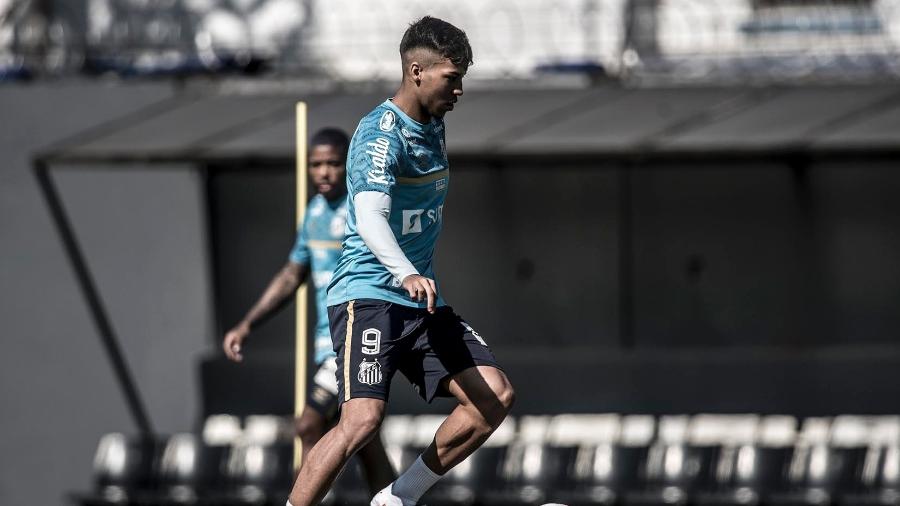 Kaio Jorge durante treino do Santos, no CT Rei Pelé. - Ivan Storti/Santos FC