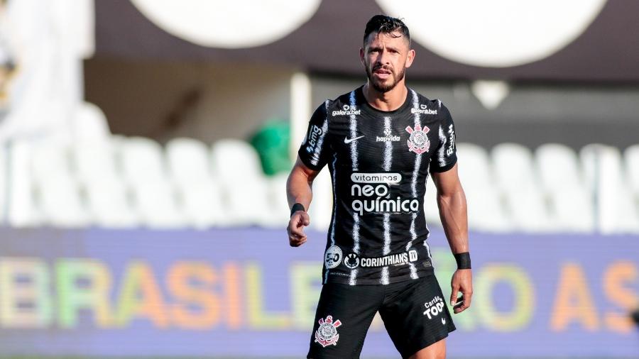 Giuliano em ação pelo Corinthians, na Vila Belmiro, contra o Santos - Rodrigo Coca/Agência Corinthians