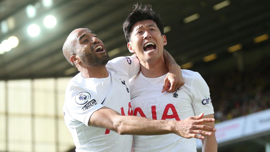 Lucas Moura e Heung-Min Son comemoram gol marcado pelo Tottenham contra o Norwich - Tottenham Hotspur FC via Getty Images