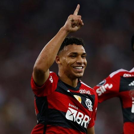 Victor Hugo comemora gol marcado pelo Flamengo contra o Racing na Libertadores - Wagner Meier/Getty Images