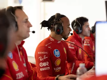 'Uma das melhores sensações da vida', diz Hamilton após estreia na Ferrari