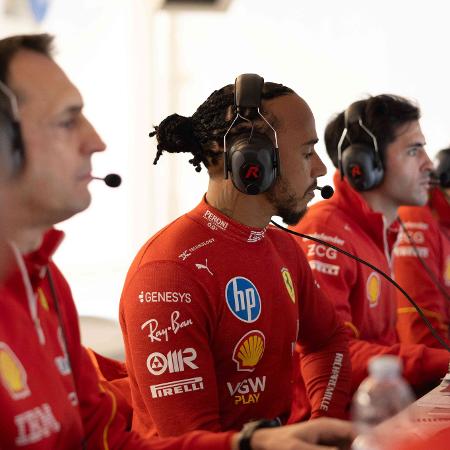 Lewis Hamilton bateu em muro de proteção durante teste da Ferrari