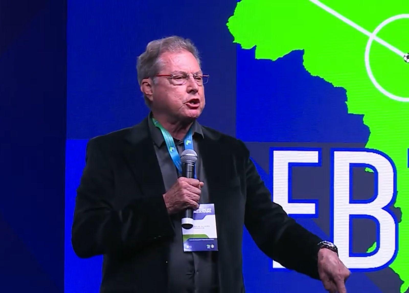 Oswaldo de Oliveira durante o 2º Fórum Brasileiro dos Treinadores de Futebol - undefined