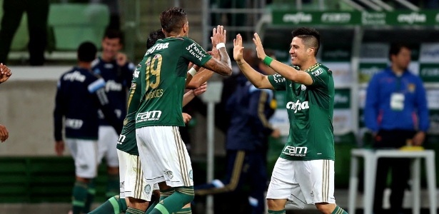 Cristaldo comemora gol do Palmeiras sobre a Chapecoense pelo Campeonato Brasileiro - Ernesto Rodrigues/Folhapress