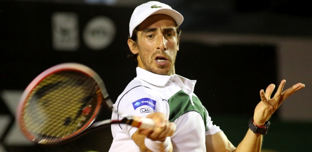 Pablo Cuevas na final do Aberto do Rio contra Guido Pella  - EFE / Fernando Maia 