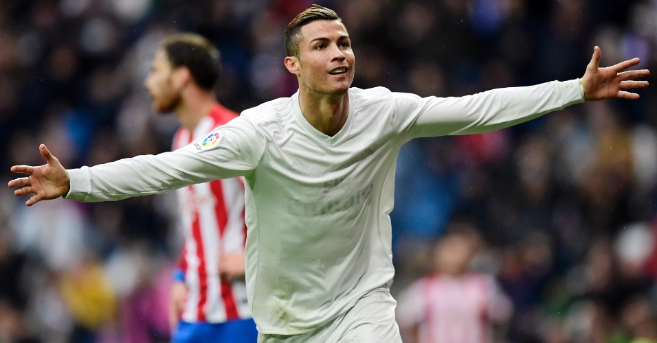 Cristiano Ronaldo comemora gol para o Real Madrid