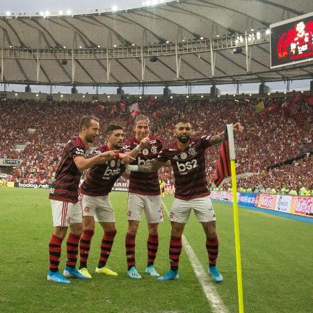 Jogadores do Flamengo comemoram gol contra o Palmeiras - Alexandre Vidal e Marcelo Cortes/CR Flamengo