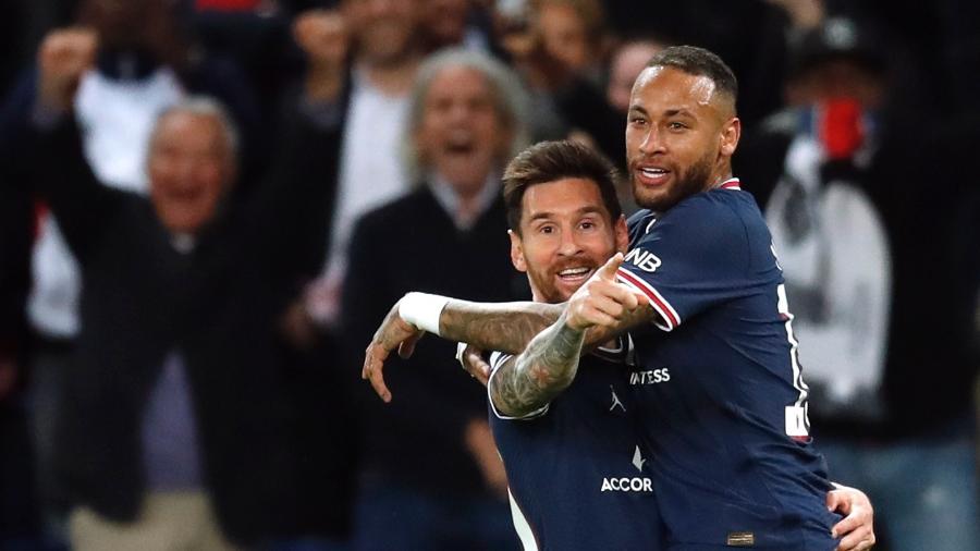 Messi comemora gol do Paris Saint-Germain com Neymar - REUTERS