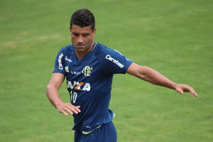 Ederson se diz emocionado em volta ao gramado, mas admite falta de ritmo