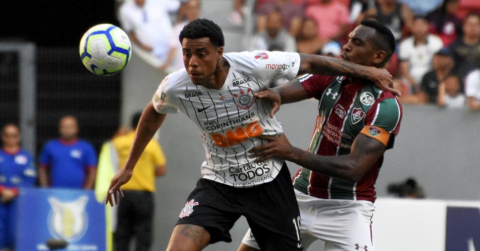 Gustavo, durante partida entre Corinthians e Fluminense