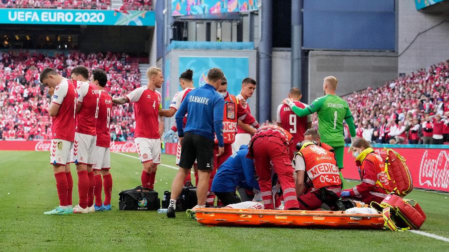Parada cardíaca de Eriksen dentro de campo em jogo da Eurocopa foi um dos momentos mais tensos do ano no esporte - Martin Meissner - Pool/Getty Images