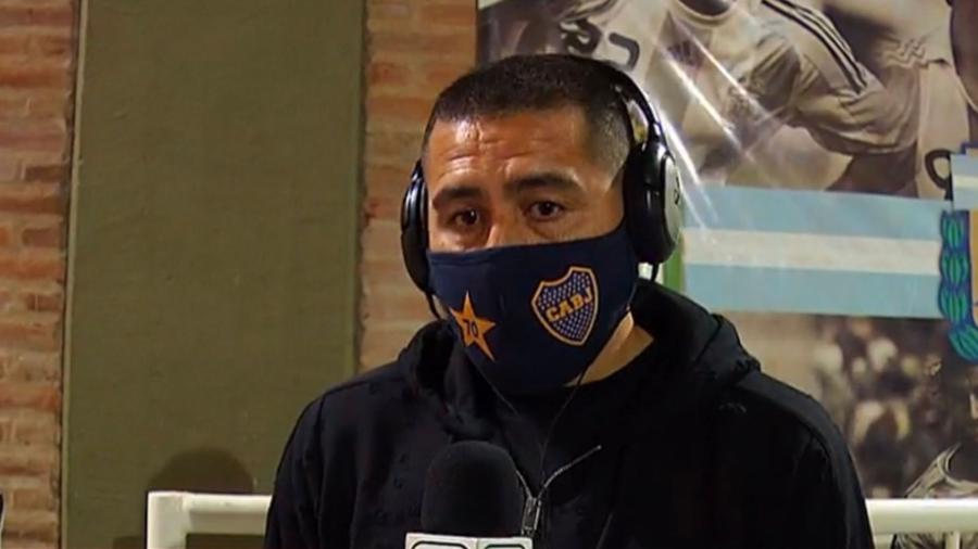Juan Román Riquelme, vice-presidente de futebol do Boca Juniors, dá entrevista - Reprodução TV