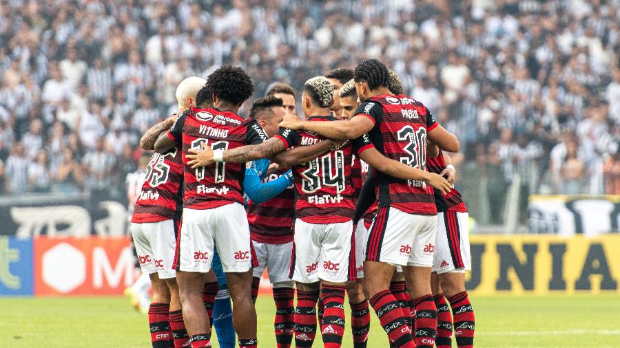 Em crise, Flamengo volta ao mata-mata para evitar rombo de R 30 milhões