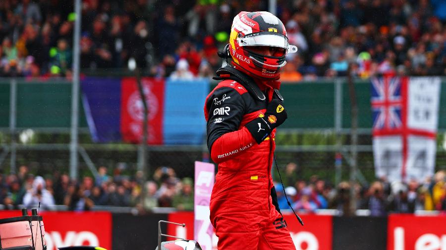 Carlos Sainz, da Ferrari, após treino de classificação para o GP da Grã-Bretanha - Mark Thompson/Getty Images
